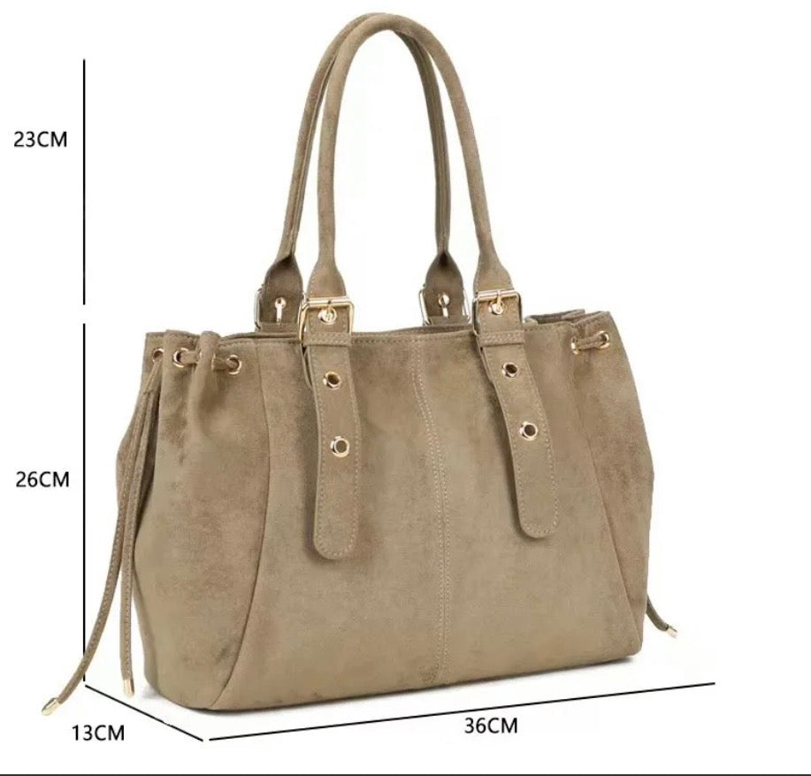 It girl bag beige suede (pre order)