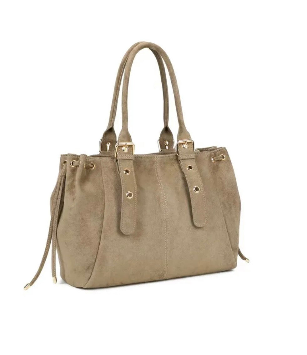 It girl bag beige suede (pre order)