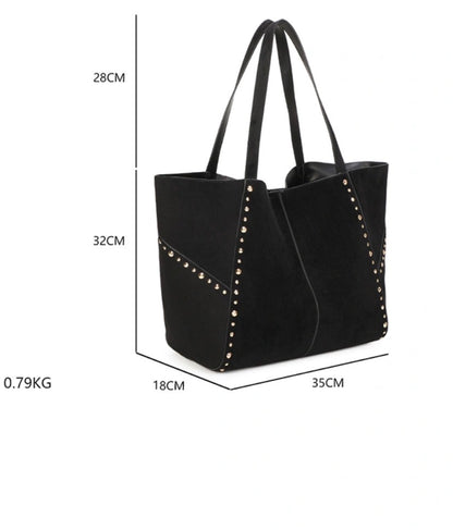 Studded tote bag black (pre order)